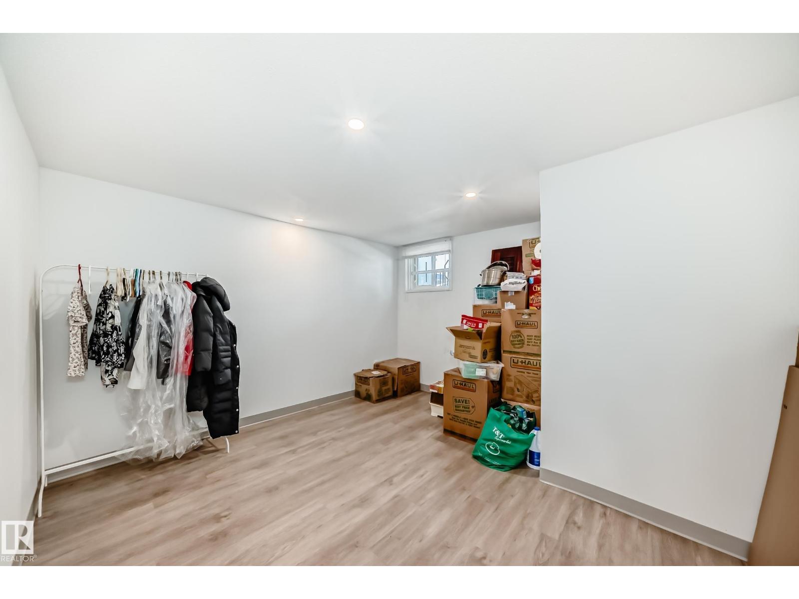 Photo 43 of 10867 97 St Nw, Edmonton AB