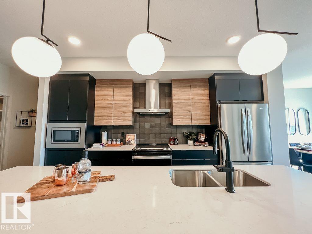Photo 5 of 7473 Klapstein Cr Sw, Edmonton AB