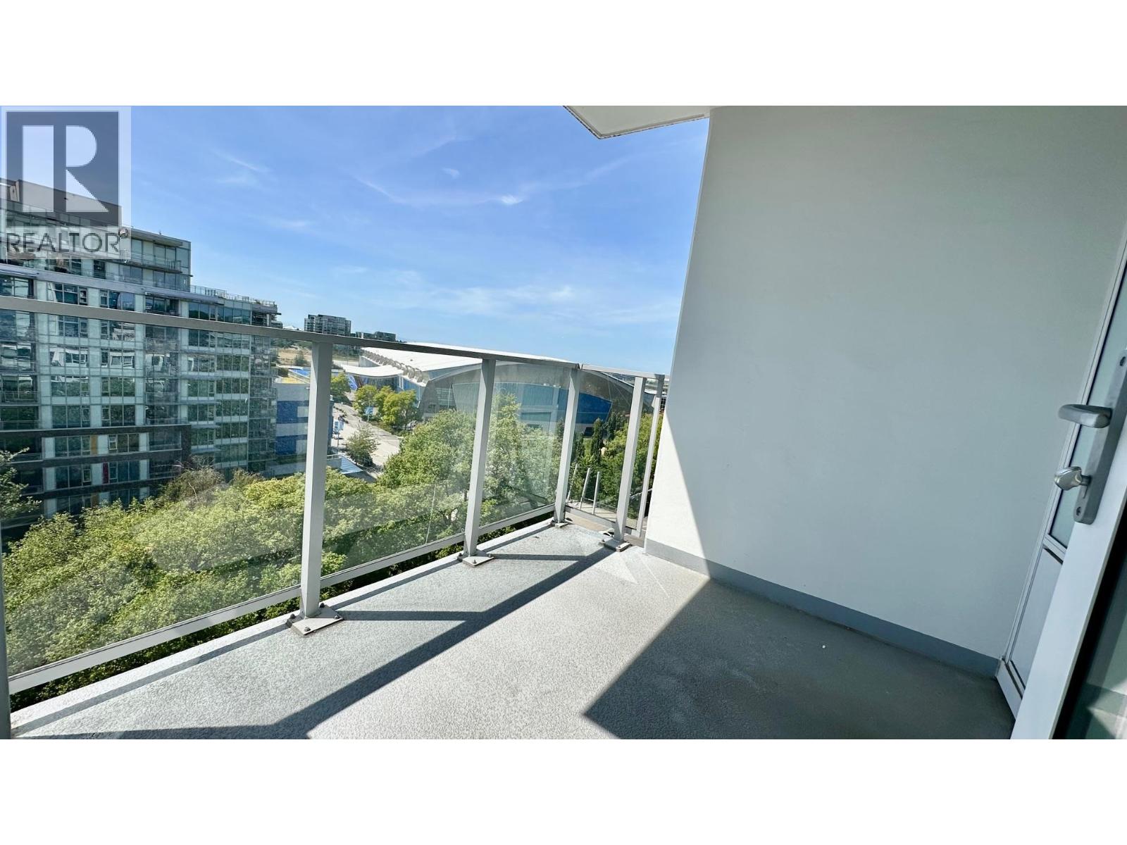 Photo 1 of 1005 5508 Hollybridge Way, Richmond BC