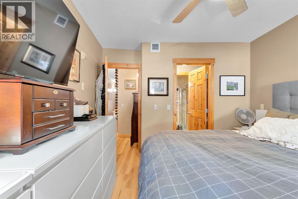 Photo 14 of 612 107 Armstrong Place, Canmore AB