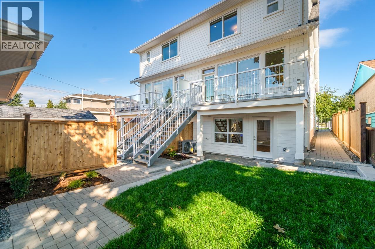 Photo 34 of 7379 Sw Imperial Street, Burnaby BC