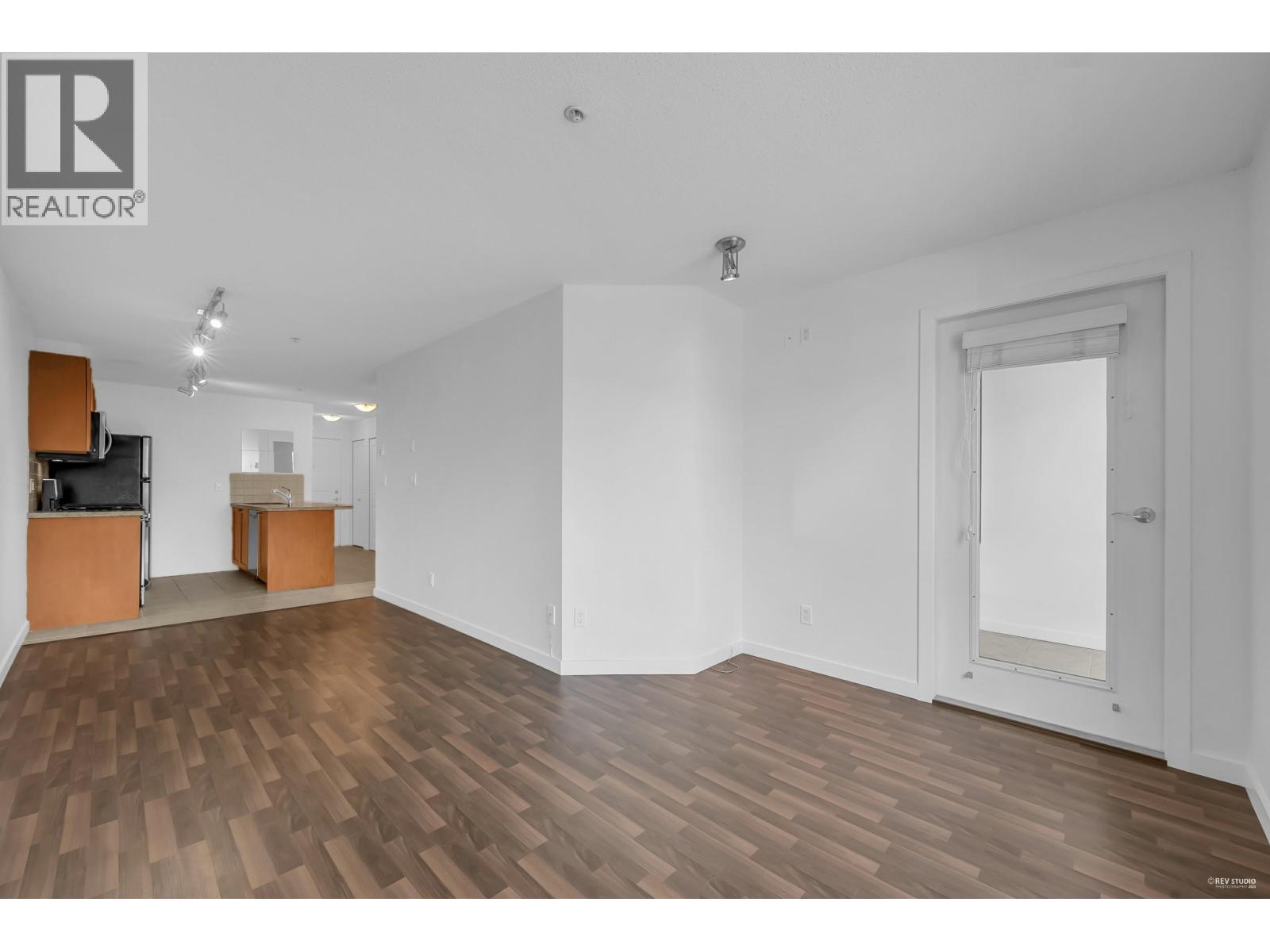 Photo 18 of 309 2636 E Hastings Street, Vancouver BC