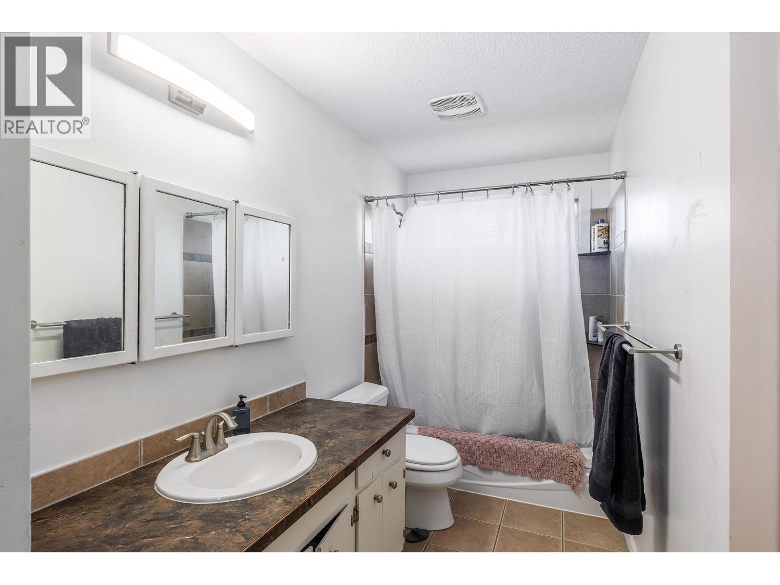 Photo 25 of 335 Dudgeon Road, Kelowna BC