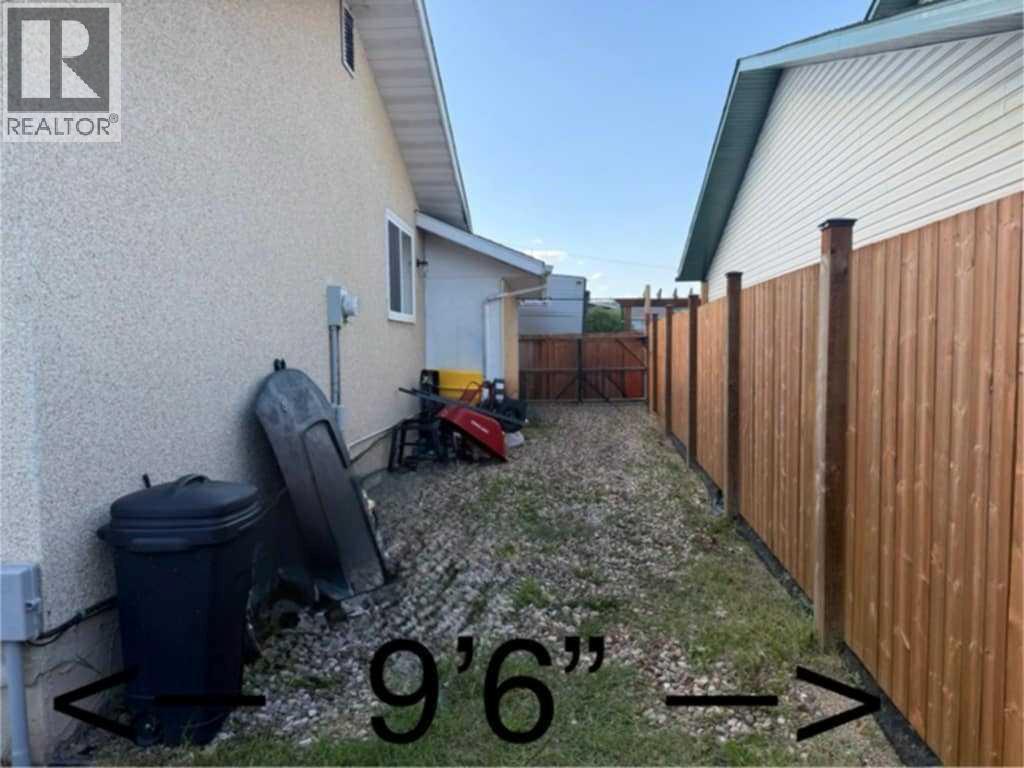 Photo 6 of 131 Wolverine Drive, Fort Mcmurray AB
