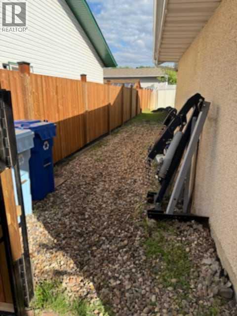 Photo 13 of 131 Wolverine Drive, Fort Mcmurray AB