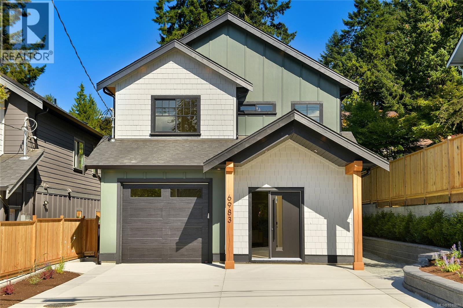 6983 Hagan Rd, Central Saanich