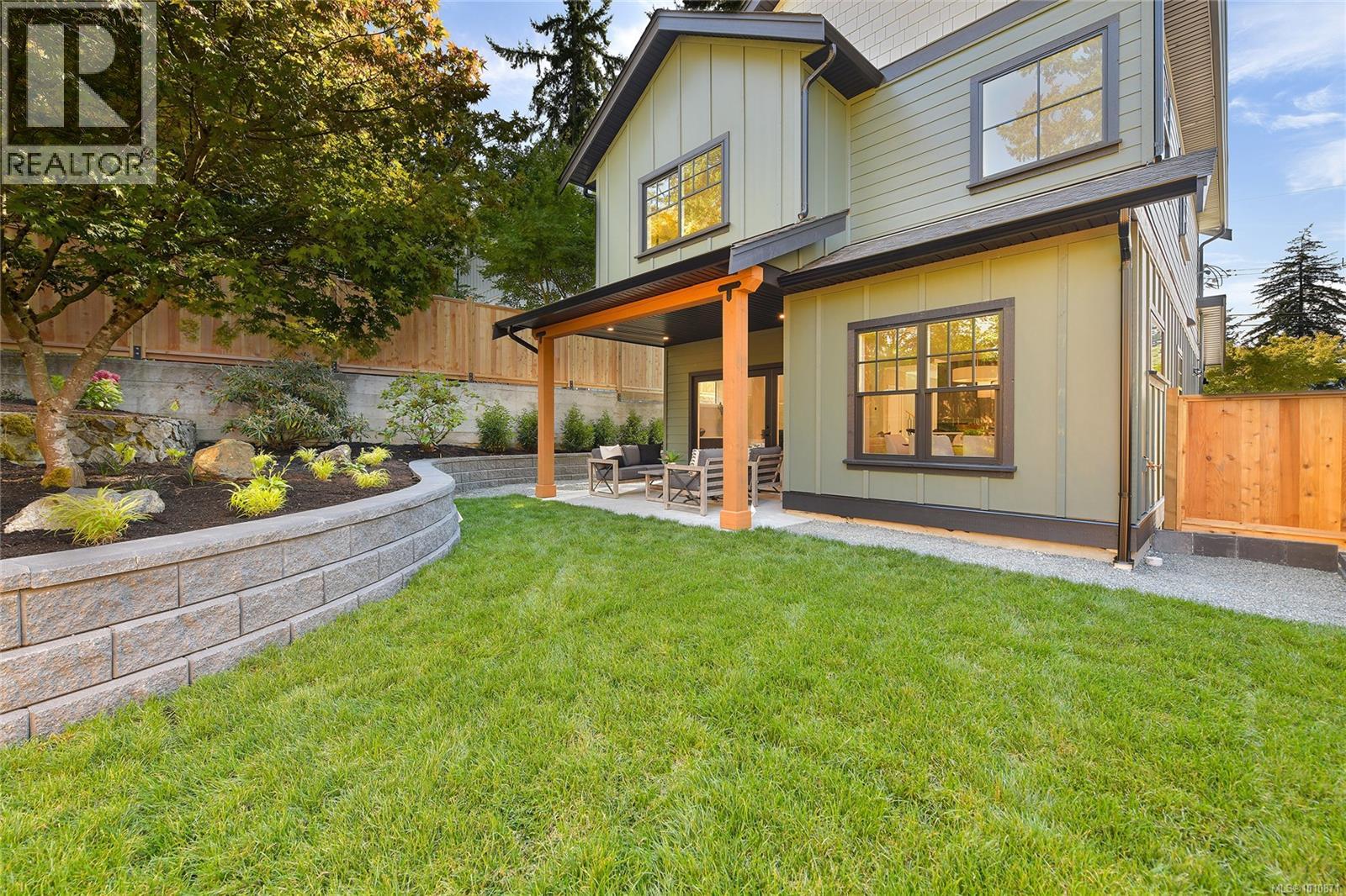 6983 Hagan Rd, Central Saanich