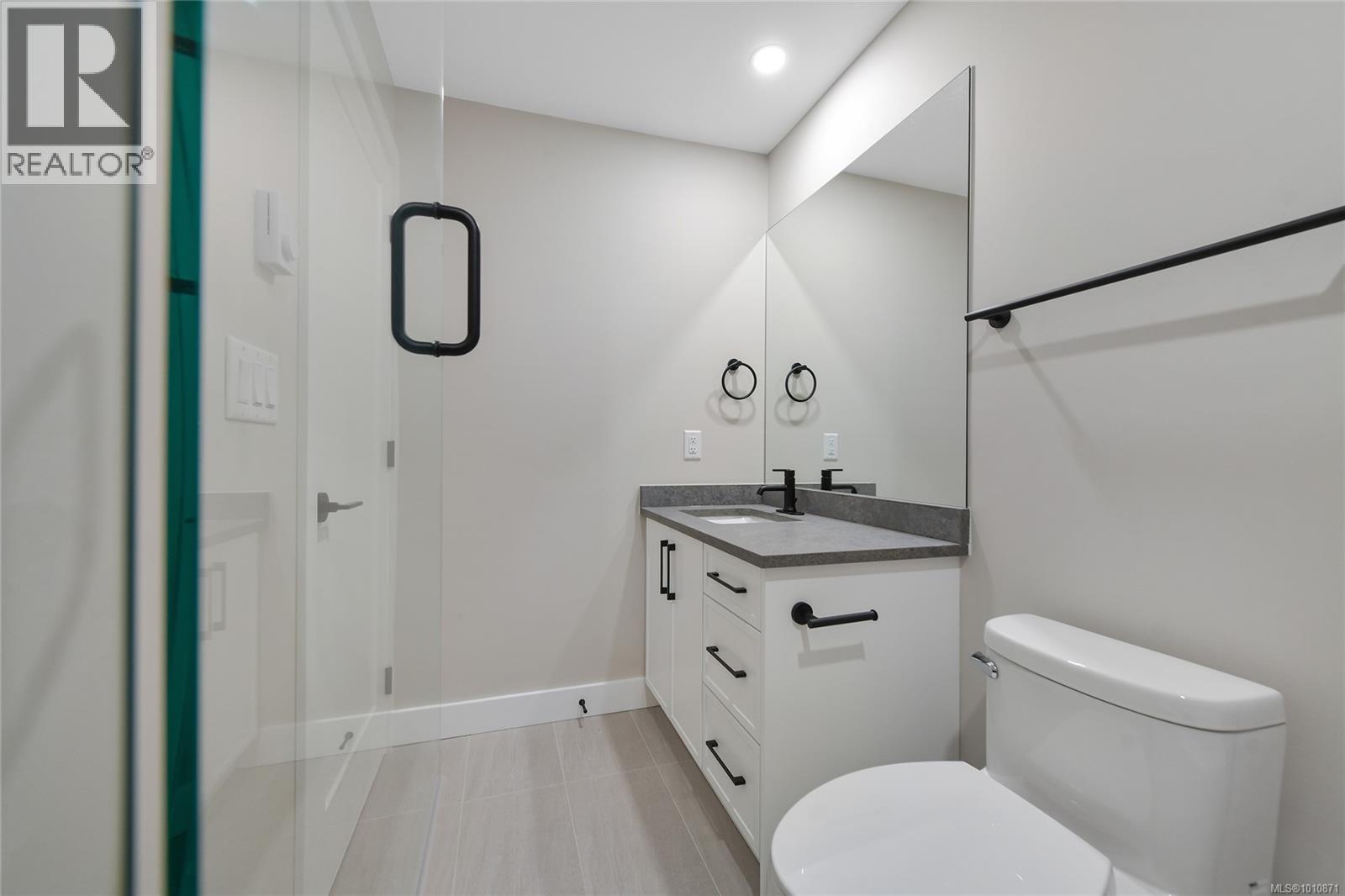 6983 Hagan Rd, Central Saanich