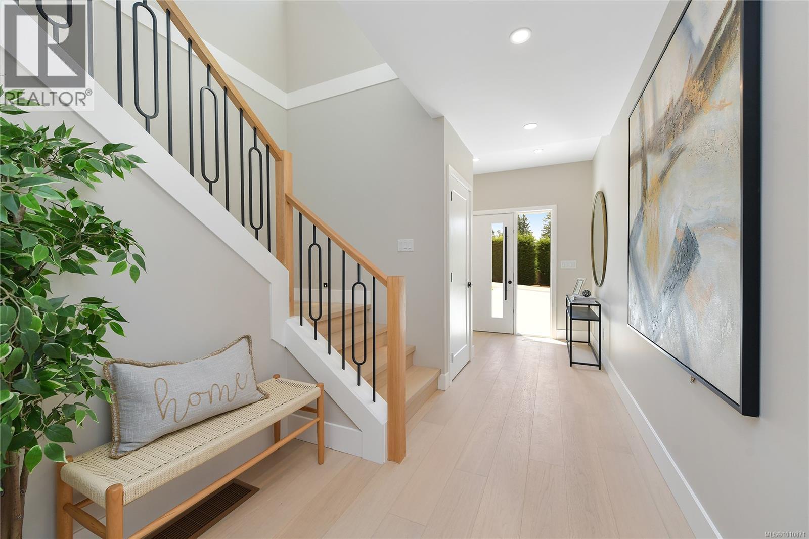 6983 Hagan Rd, Central Saanich
