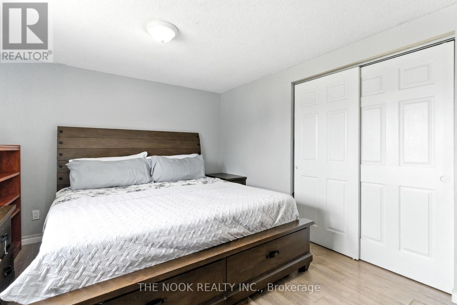 Photo 12 of 308 Chaleur Avenue, Oshawa ON