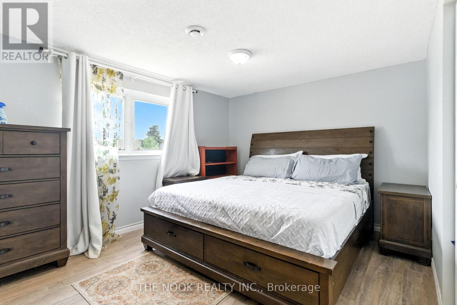 Photo 24 of 308 Chaleur Avenue, Oshawa ON