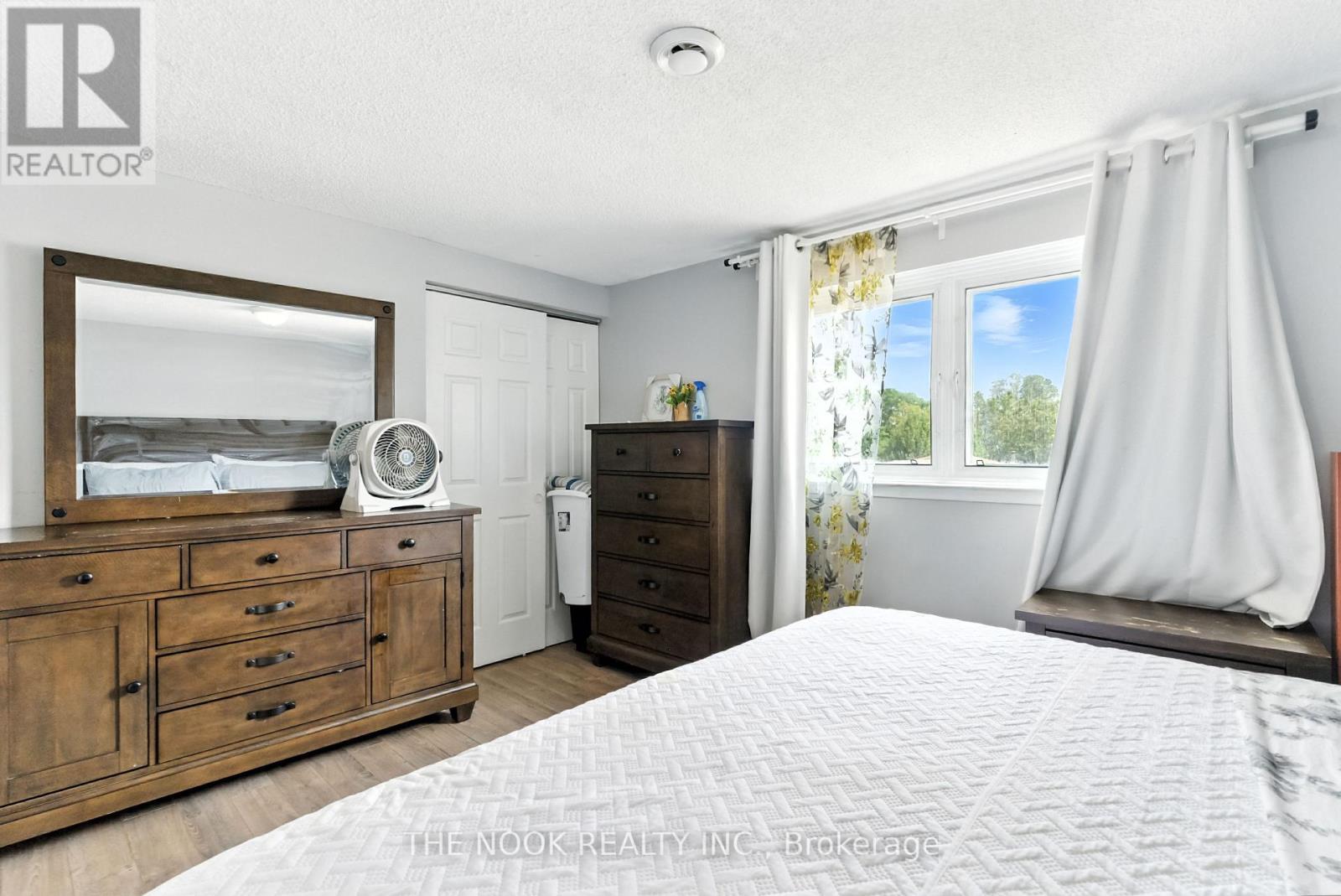 Photo 6 of 308 Chaleur Avenue, Oshawa ON