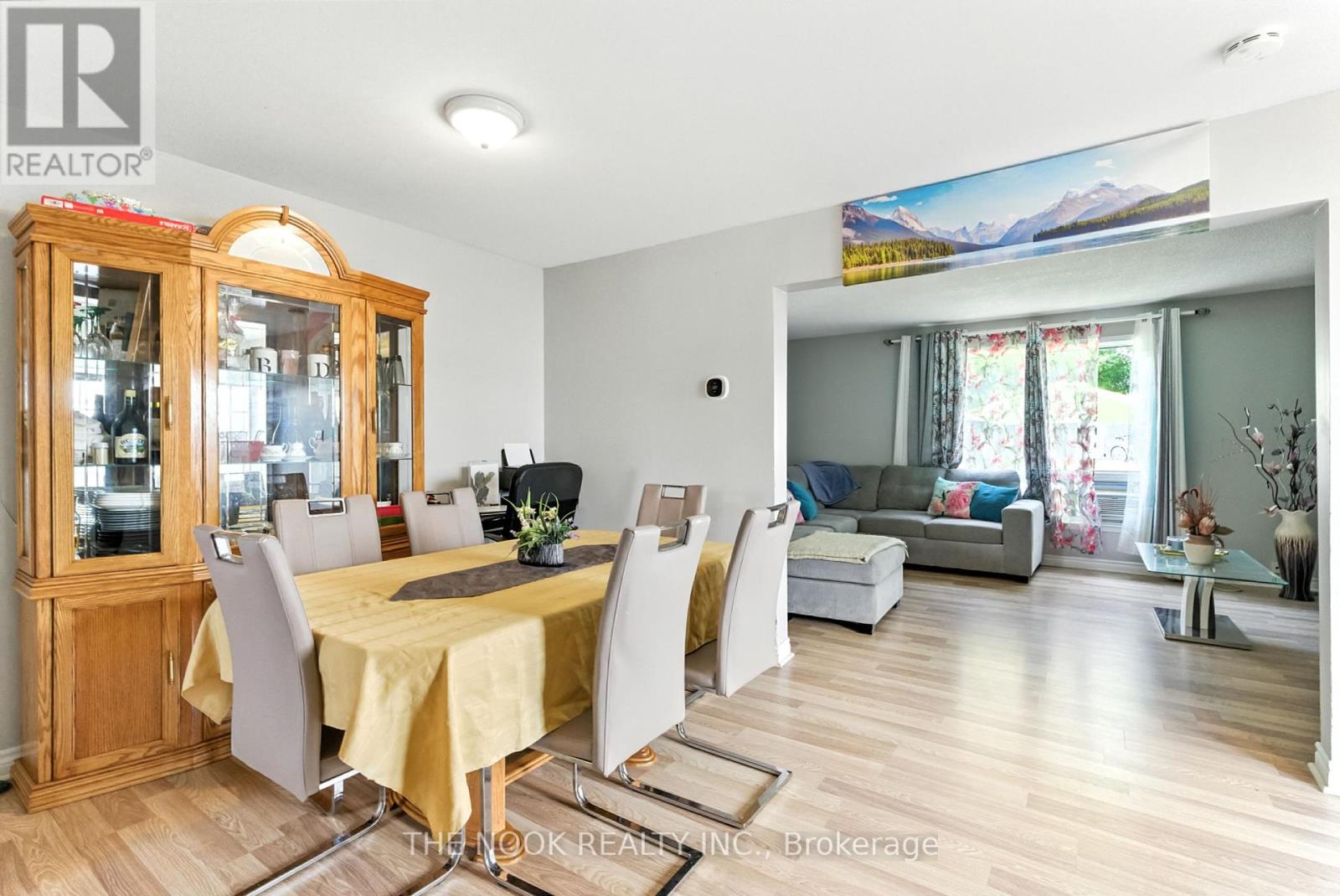 Photo 14 of 308 Chaleur Avenue, Oshawa ON