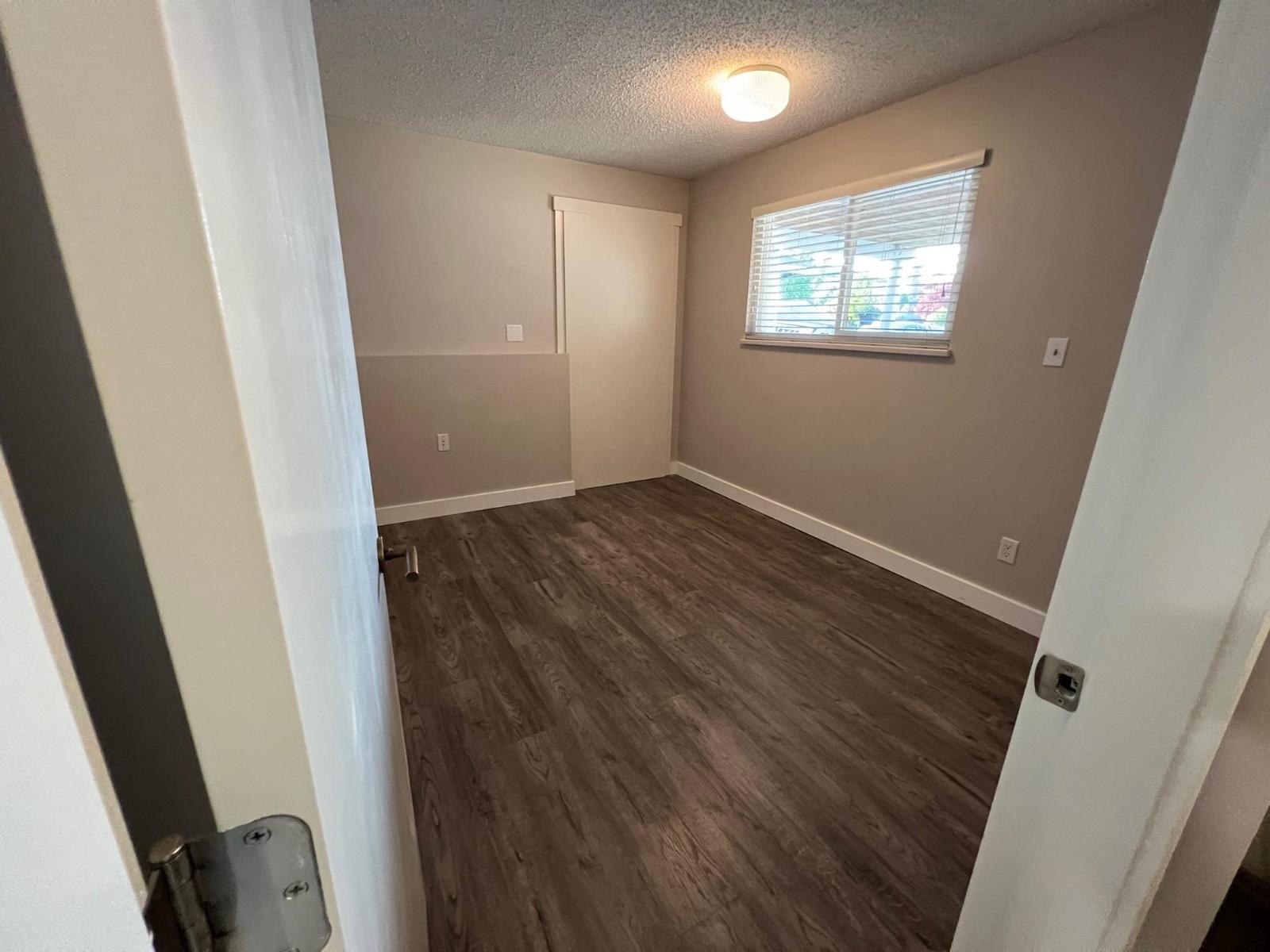 Photo 16 of 15 Xxx Poplar Drive, Surrey BC