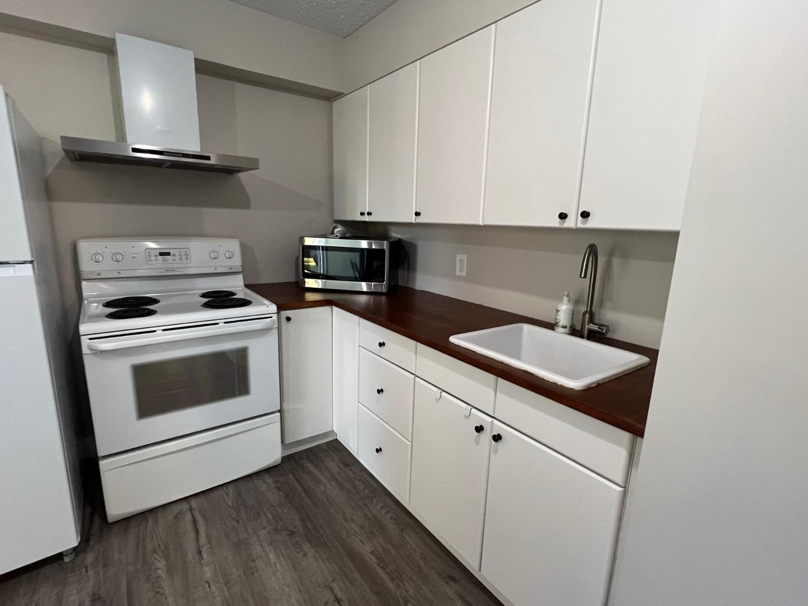 Photo 12 of 15 Xxx Poplar Drive, Surrey BC
