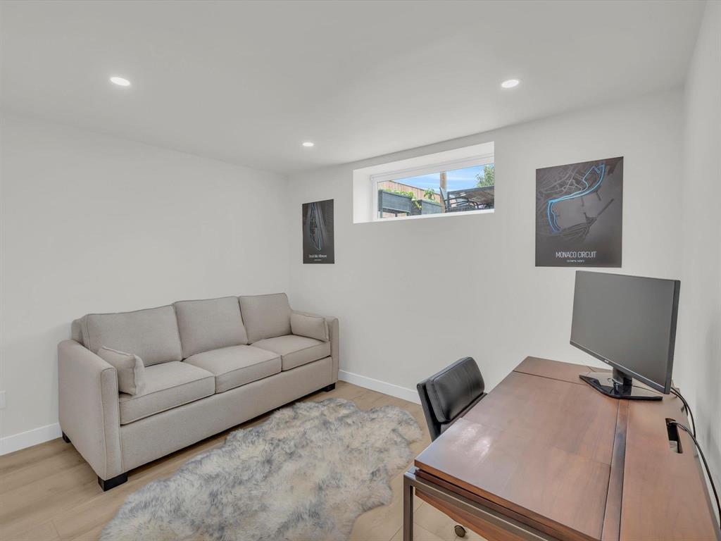 Photo 6 of 230 Philip Lee Drive, Winnipeg MB