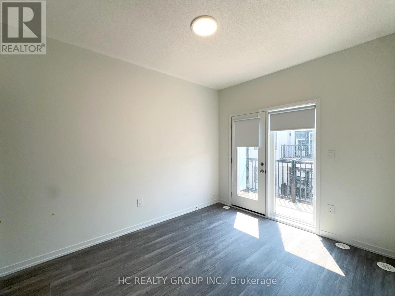 Photo 10 of 88 Matawin Lane, Richmond Hill ON