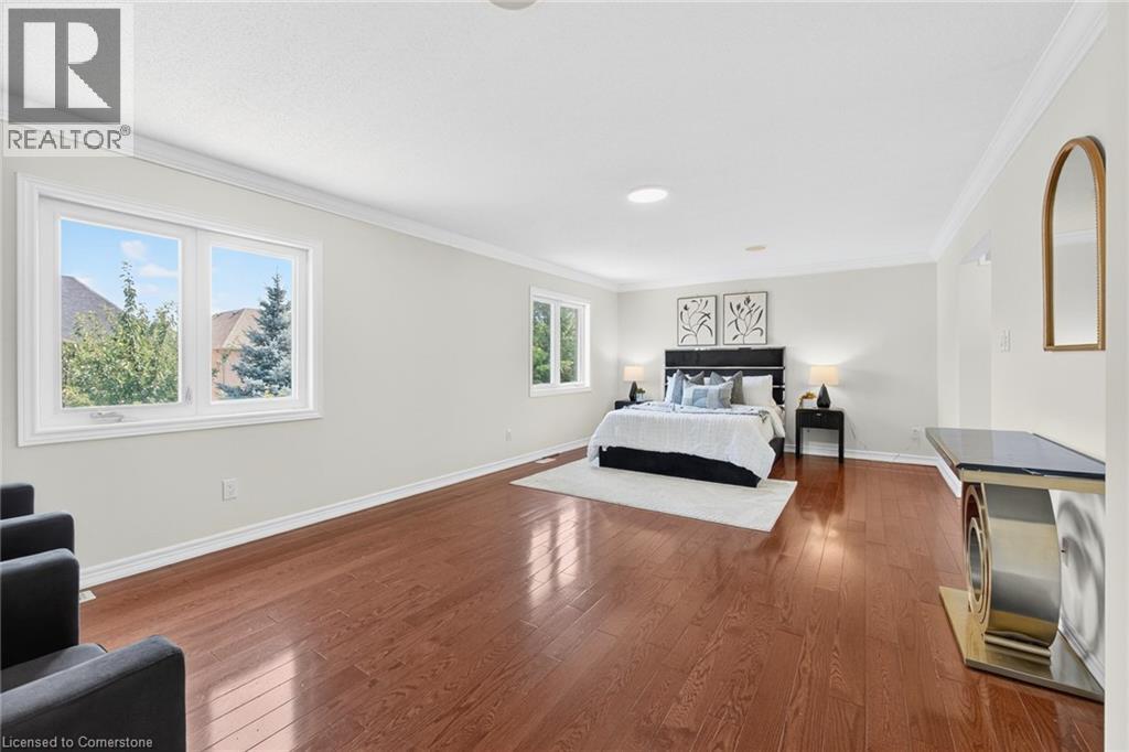 Photo 19 of 3322 Fox Run Circle, Oakville ON