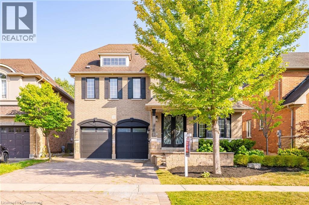 Photo 2 of 3322 Fox Run Circle, Oakville ON