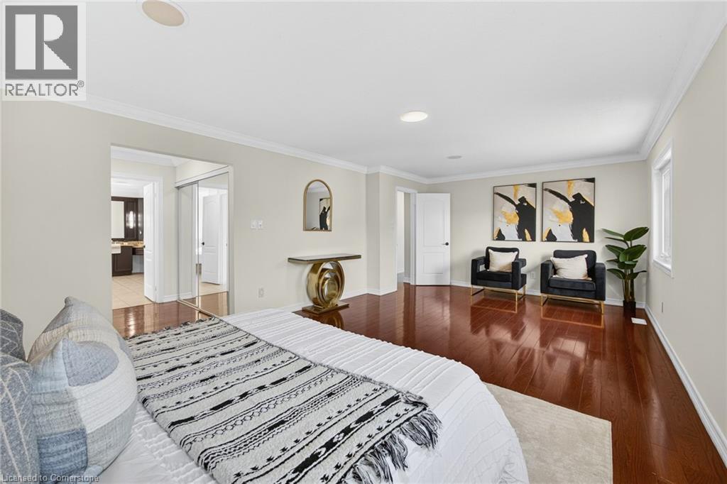 Photo 20 of 3322 Fox Run Circle, Oakville ON