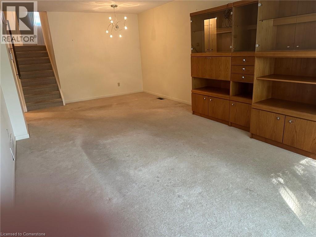Photo 4 of 1588 Hobbs Crescent, Mississauga ON