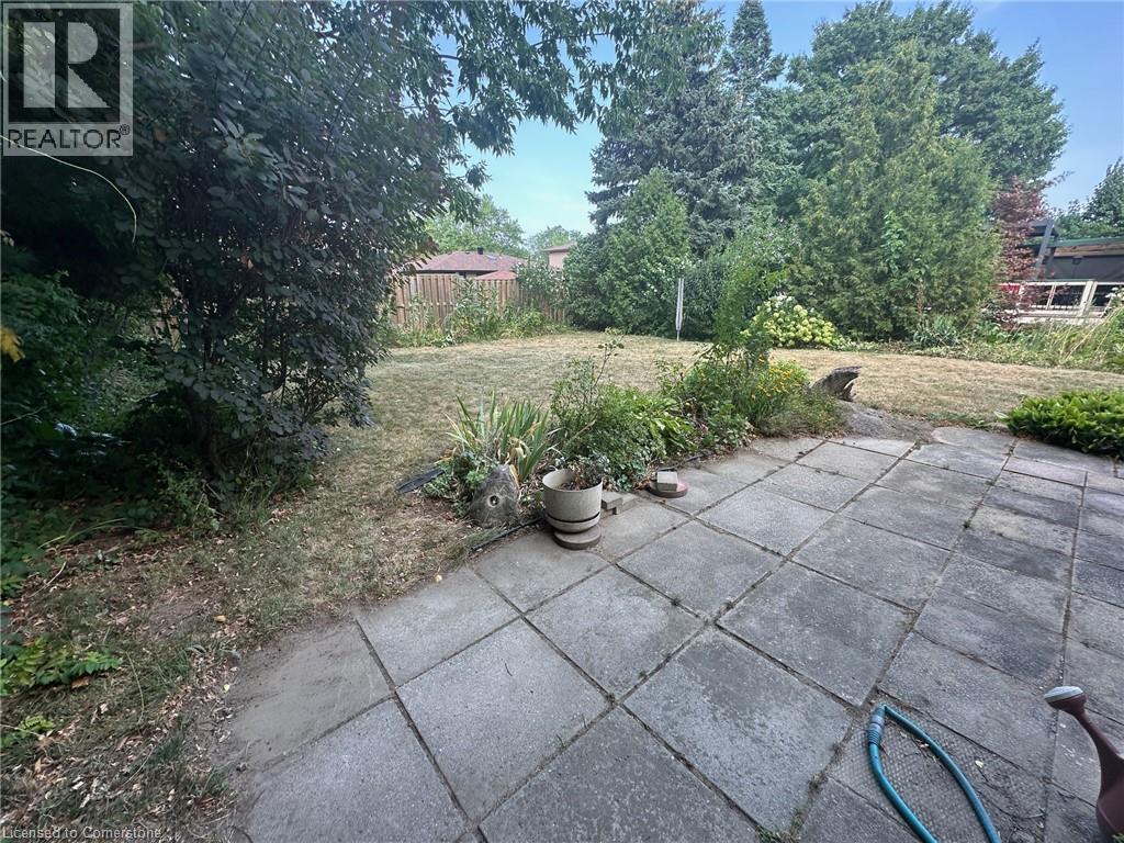 Photo 12 of 1588 Hobbs Crescent, Mississauga ON
