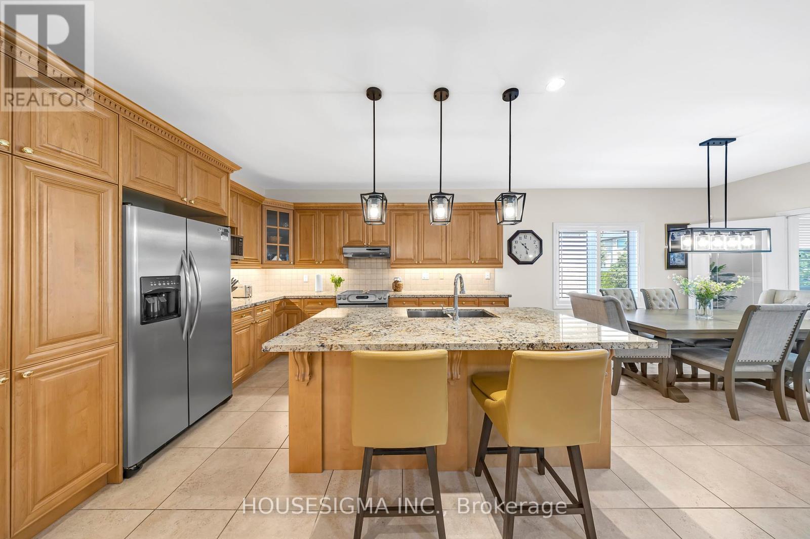 Photo 13 of 38 Pairash Avenue, Richmond Hill ON