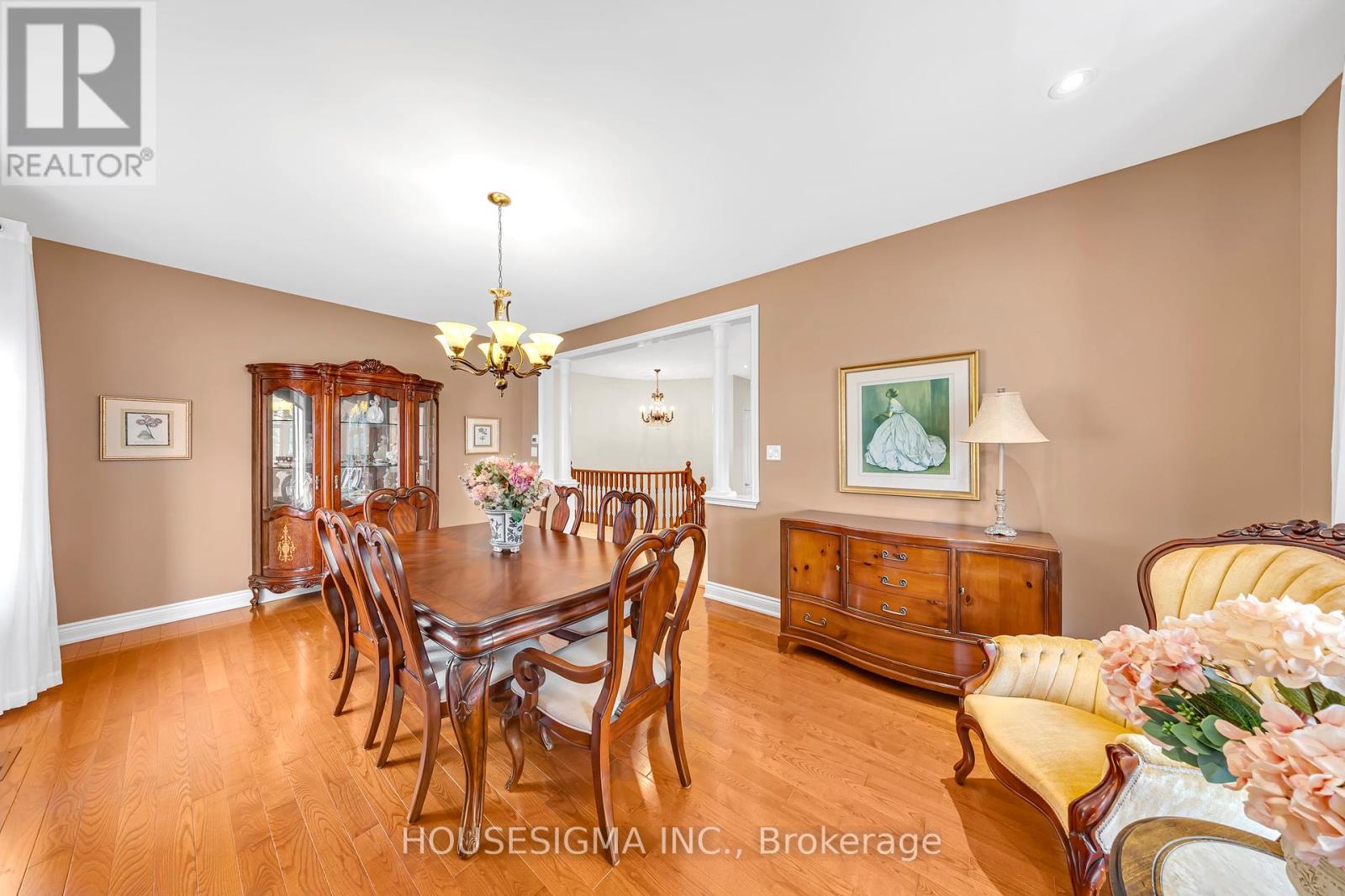 Photo 11 of 38 Pairash Avenue, Richmond Hill ON