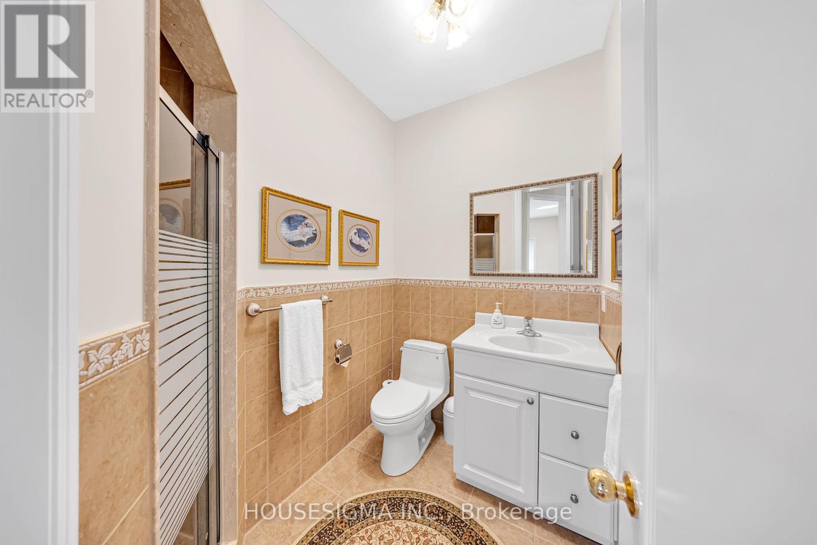 Photo 27 of 38 Pairash Avenue, Richmond Hill ON