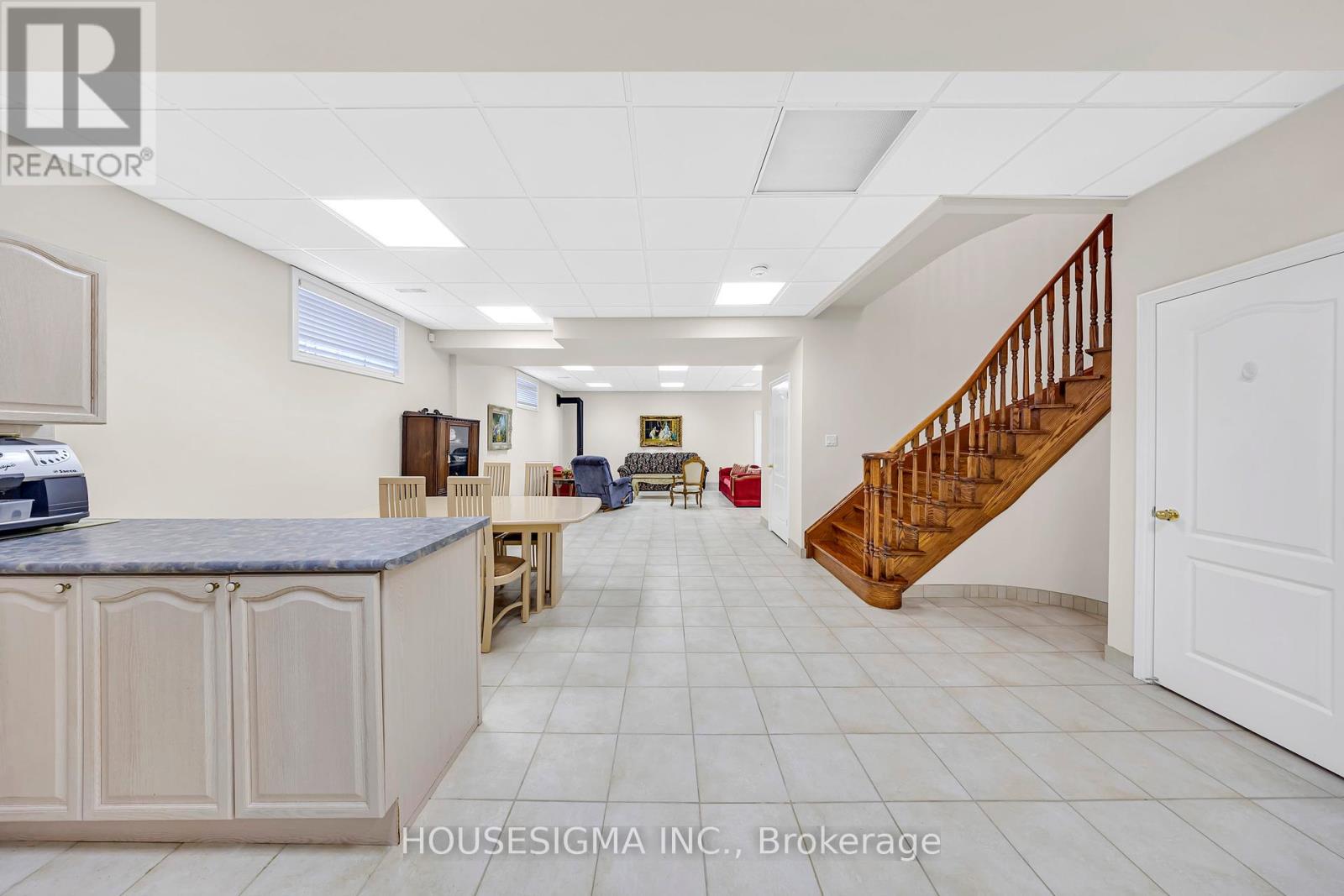 Photo 29 of 38 Pairash Avenue, Richmond Hill ON