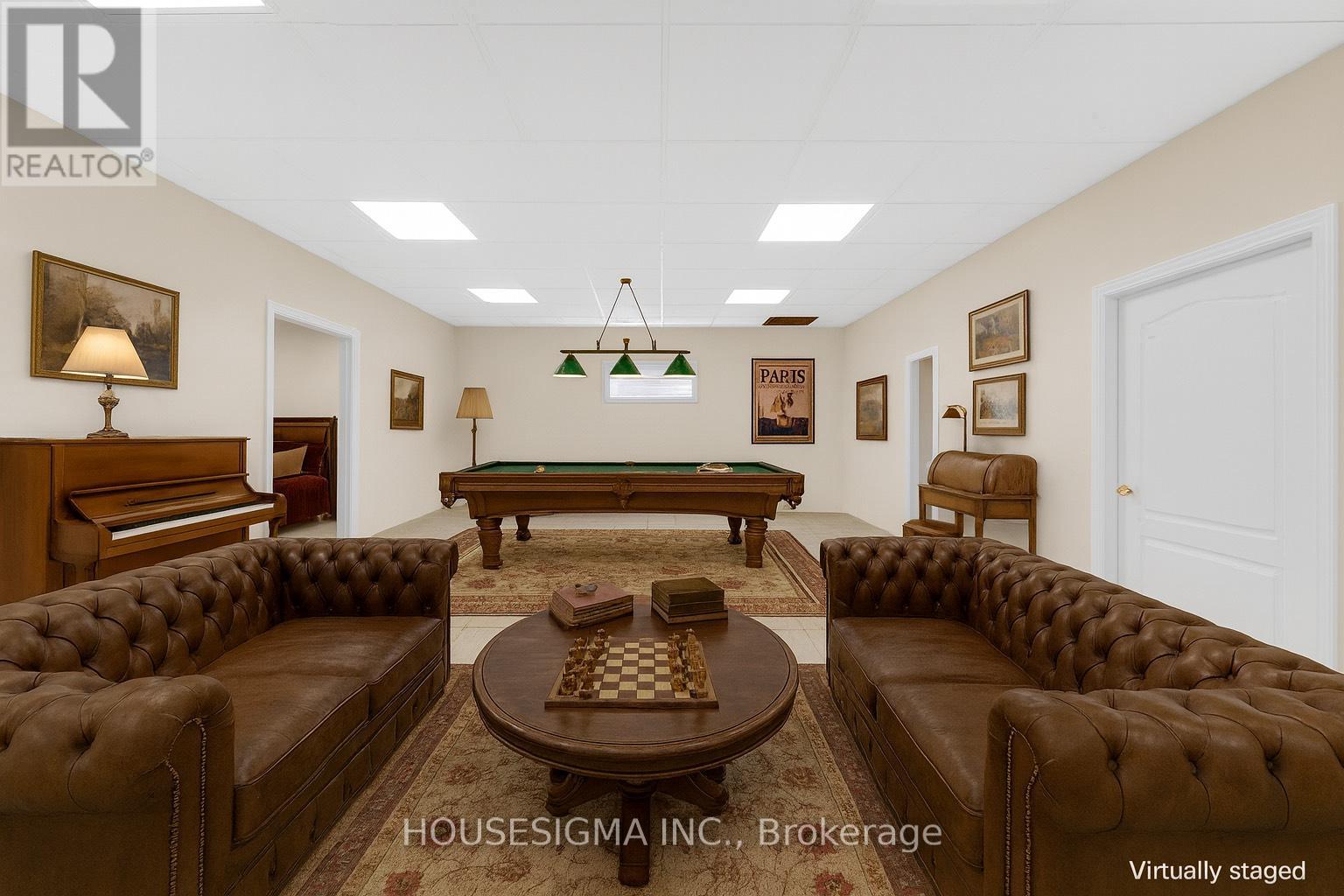 Photo 35 of 38 Pairash Avenue, Richmond Hill ON