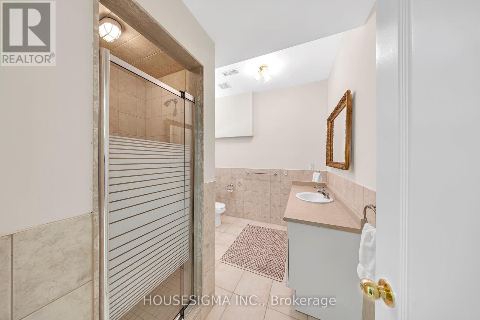 Photo 36 of 38 Pairash Avenue, Richmond Hill ON