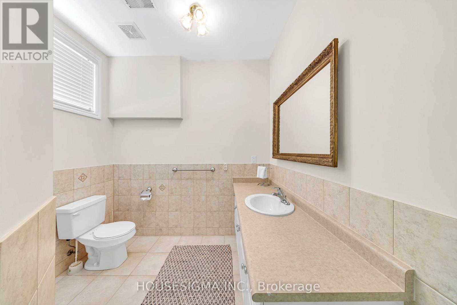 Photo 37 of 38 Pairash Avenue, Richmond Hill ON