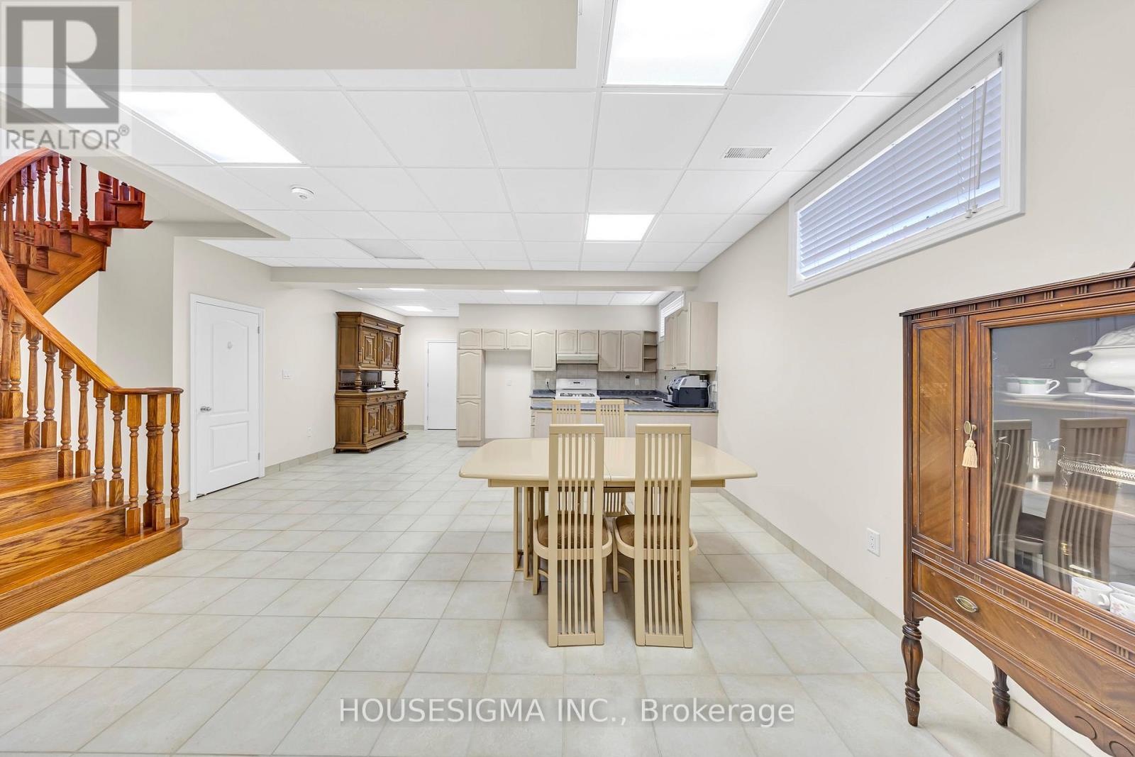Photo 30 of 38 Pairash Avenue, Richmond Hill ON