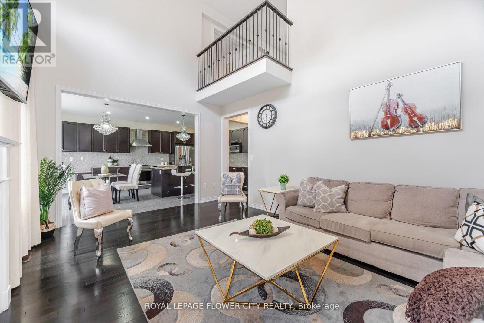 Photo 7 of 457 Dougall Avenue, Caledon ON