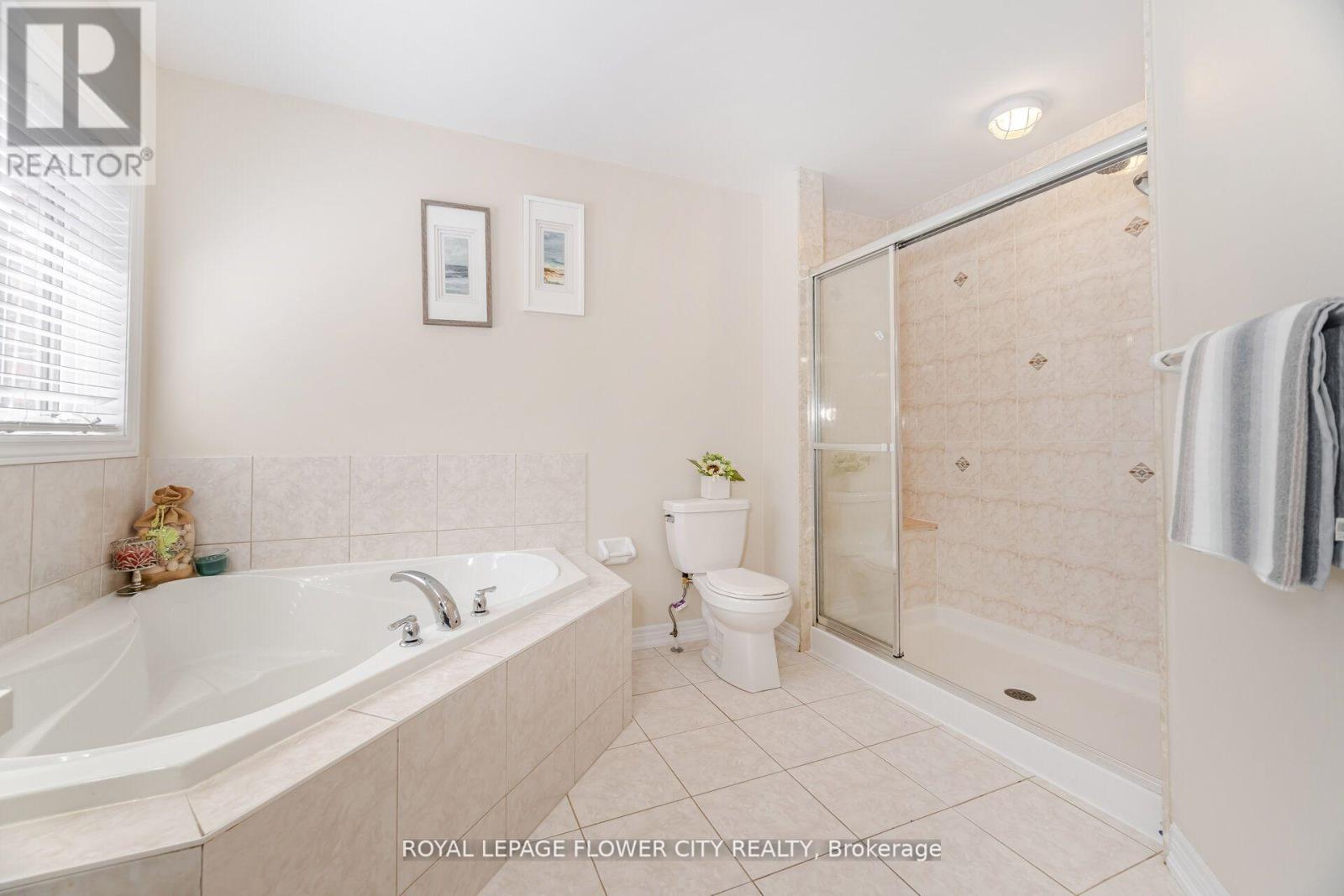 Photo 35 of 457 Dougall Avenue, Caledon ON