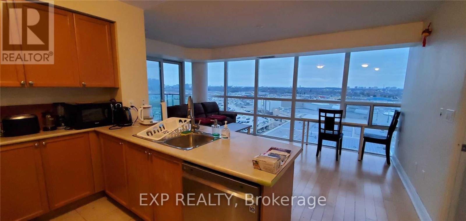 Photo 2 of 1104 60 Brian Harrison Way, Toronto ON