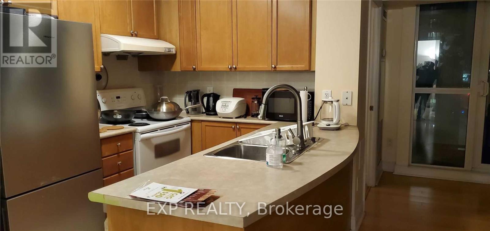 Photo 7 of 1104 60 Brian Harrison Way, Toronto ON