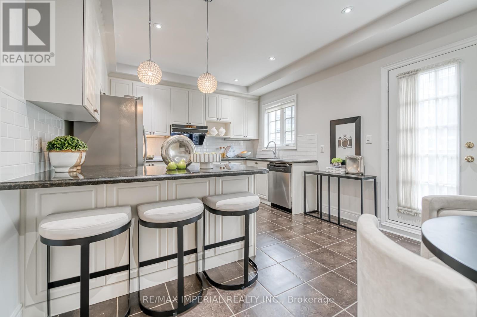 Photo 9 of 21 Mackenzies Stand Avenue, Markham ON