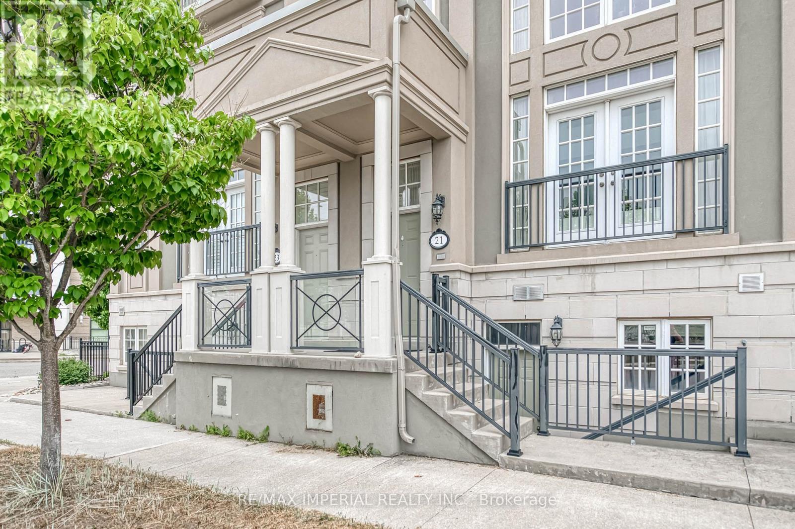 Photo 1 of 21 Mackenzies Stand Avenue, Markham ON
