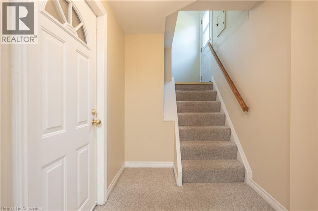 Photo 20 of 696 Peele Boulevard, Burlington ON