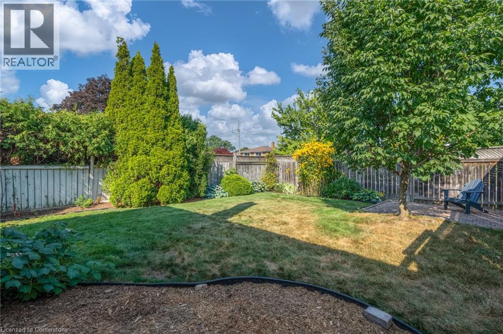 Photo 34 of 696 Peele Boulevard, Burlington ON