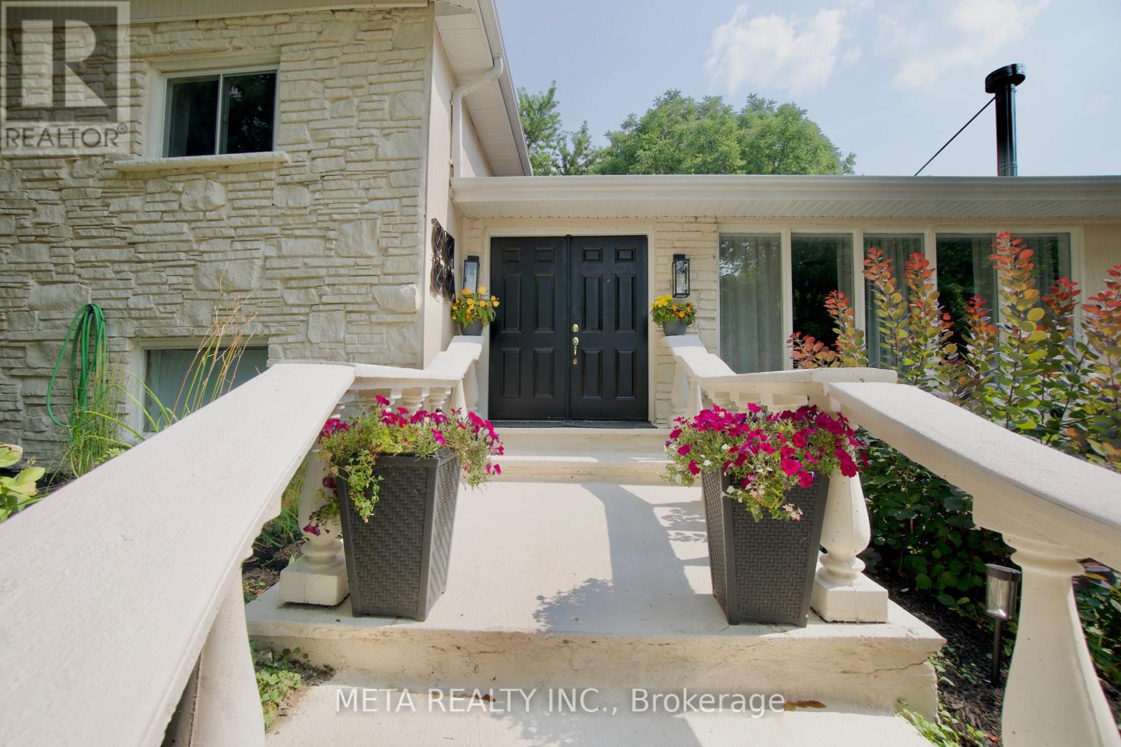 Photo 2 of 5653 Seventh Line, New Tecumseth ON