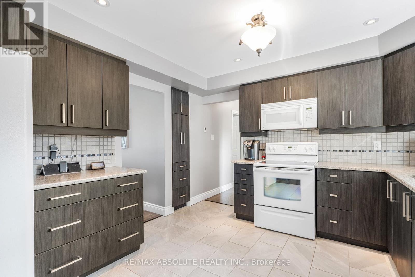 Photo 1 of 1727 Chene Street, Clarencerockland ON