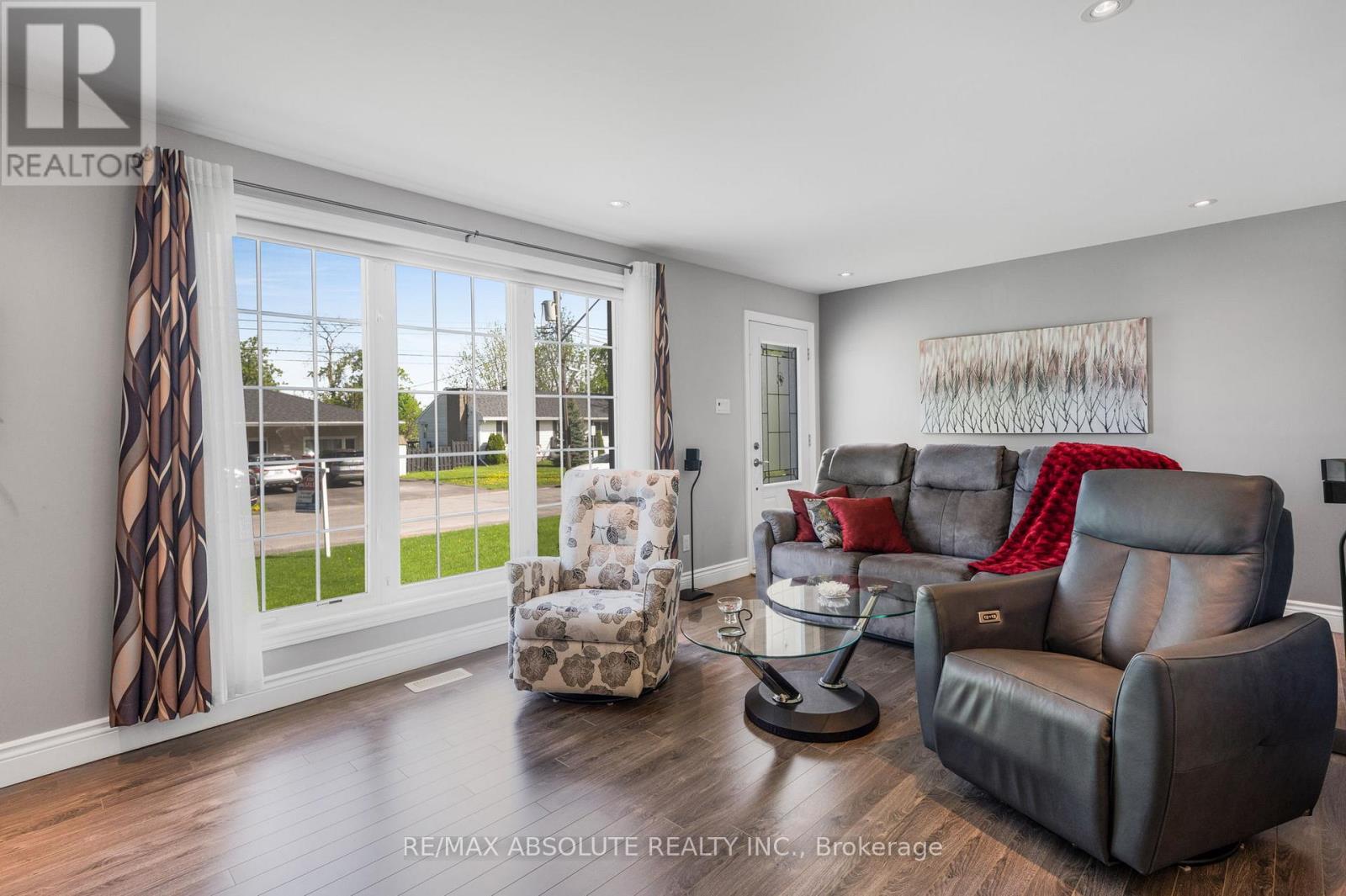 Photo 13 of 1727 Chene Street, Clarencerockland ON