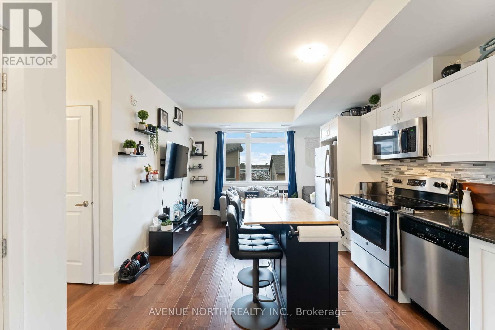Photo 3 of 307 315 Terravita Private, Ottawa ON