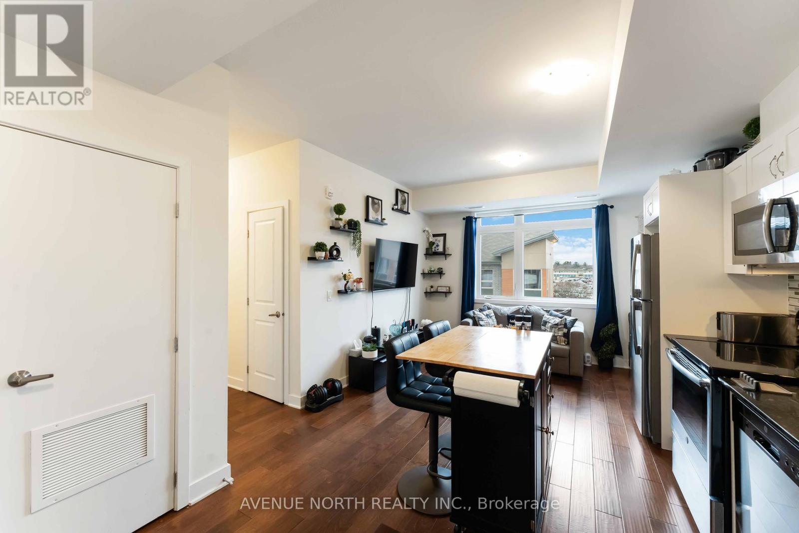 Photo 10 of 307 315 Terravita Private, Ottawa ON
