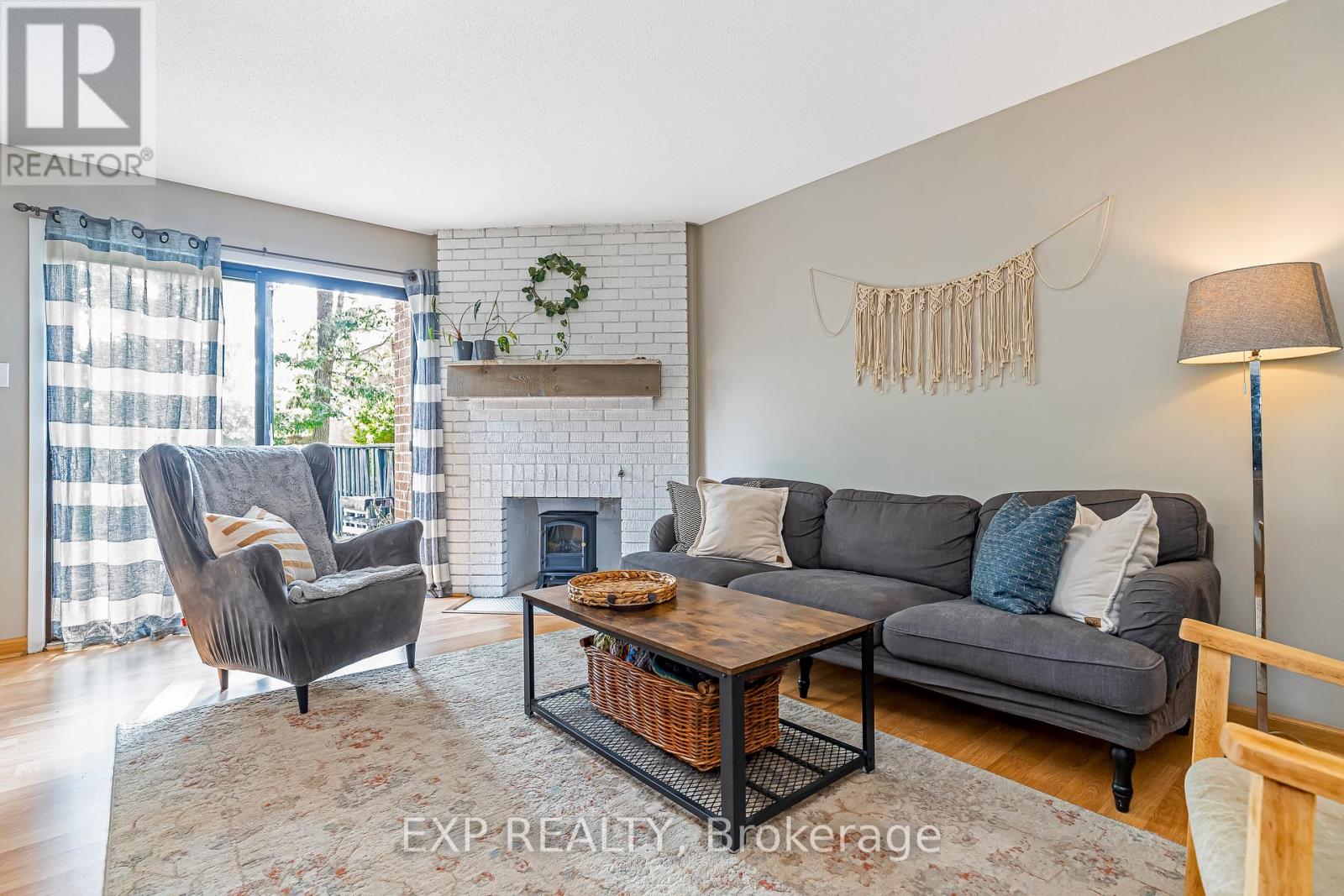 Photo 10 of 36 Bethune Way, Ottawa ON