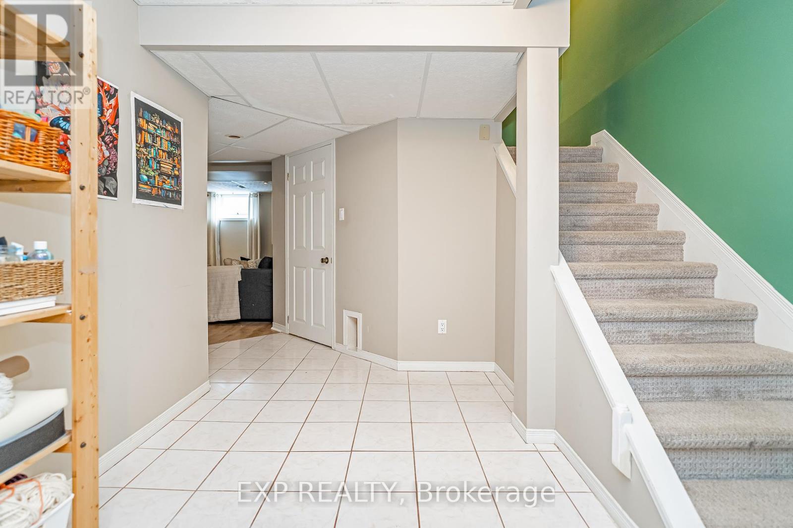 Photo 28 of 36 Bethune Way, Ottawa ON