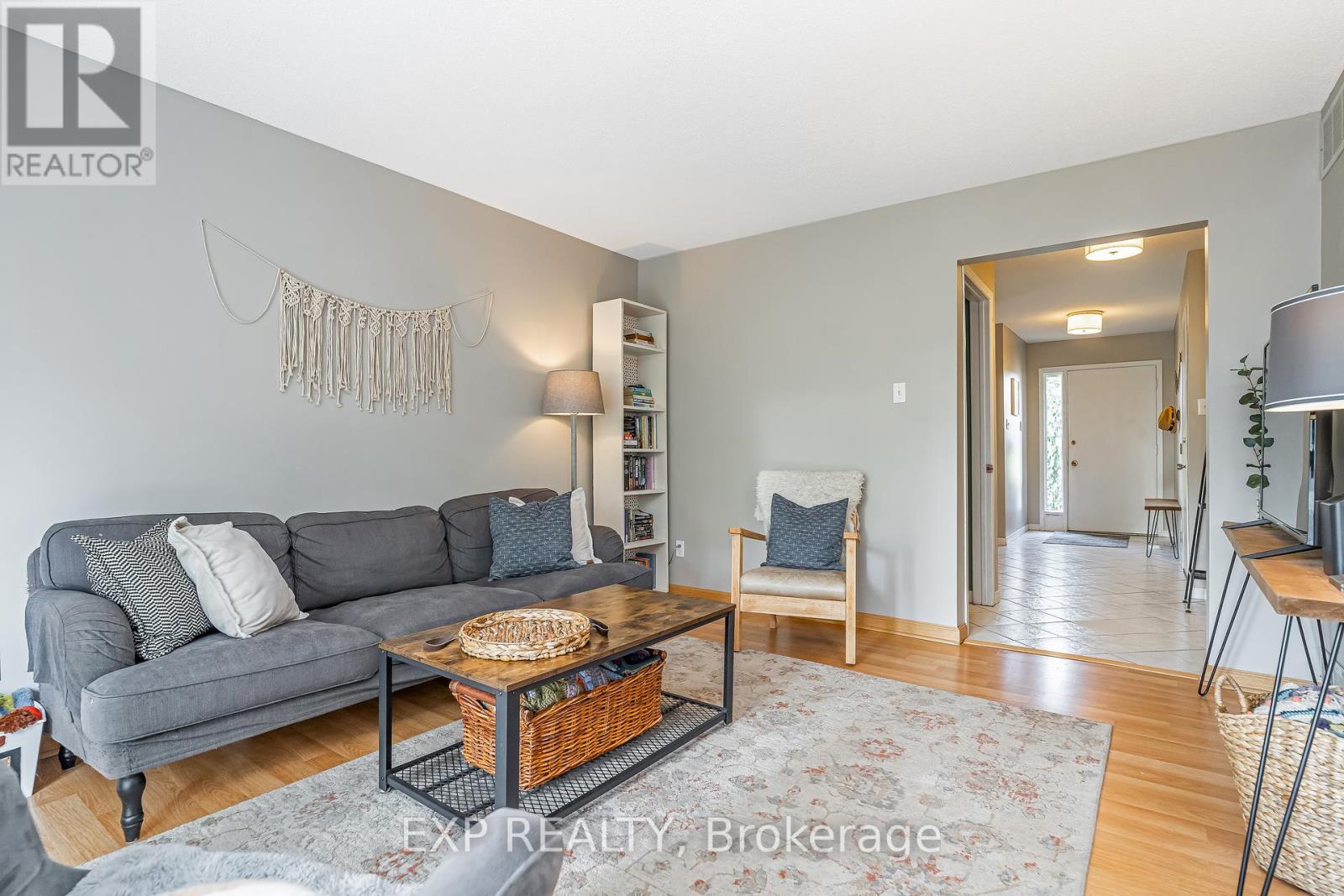 Photo 8 of 36 Bethune Way, Ottawa ON
